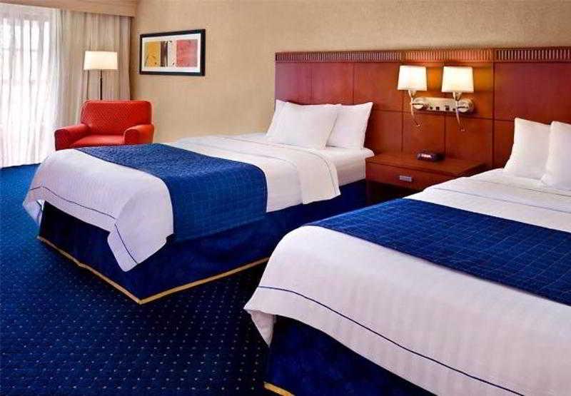 Courtyard Philadelphia Plymouth Meeting Otel Oda fotoğraf